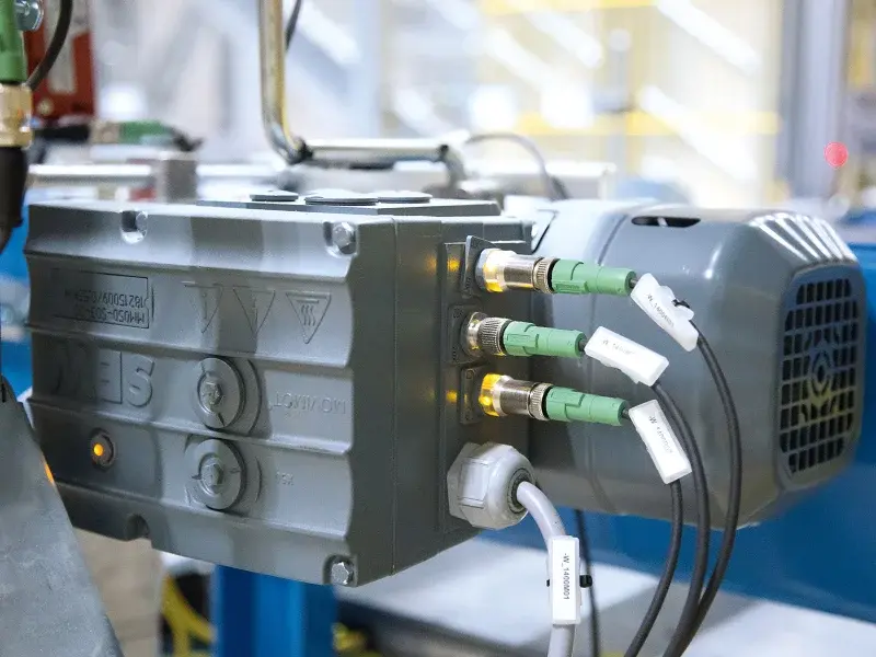 9MD1528_sew4117-800x600