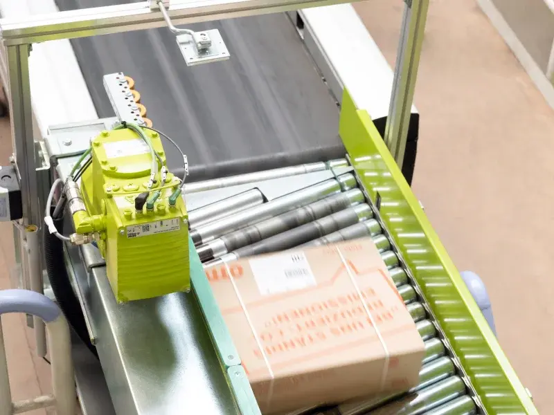 9MD1527_transition-roller-conveyor-belt-conveyor-7268-800x600